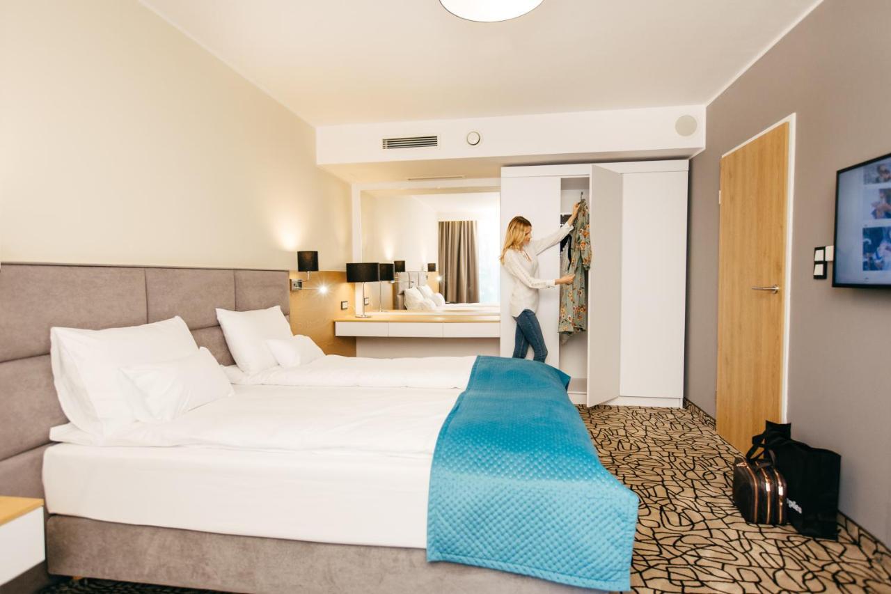 Aparthotel Termy Унеюв Екстер'єр фото