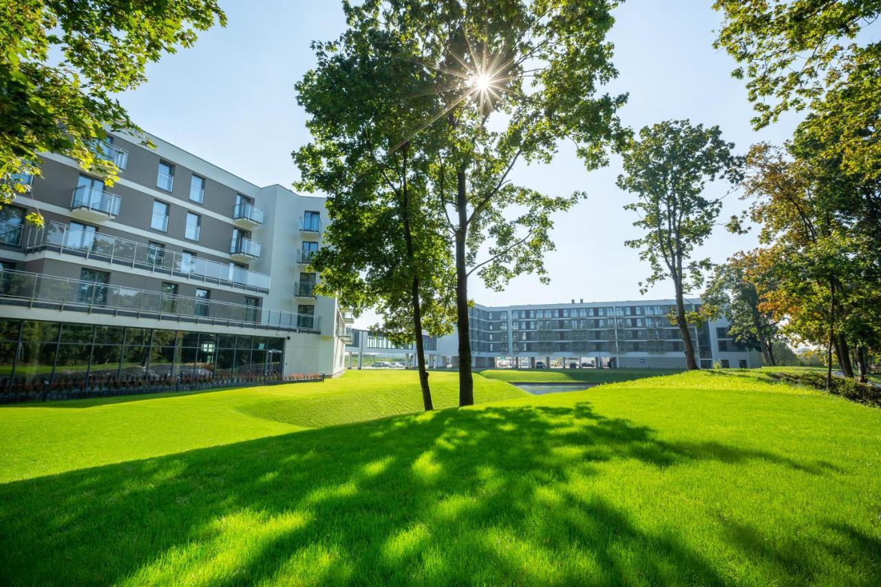 Aparthotel Termy Унеюв Екстер'єр фото