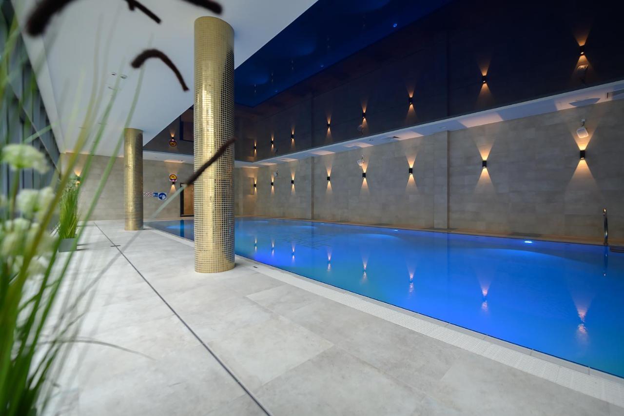 Aparthotel Termy Унеюв Екстер'єр фото